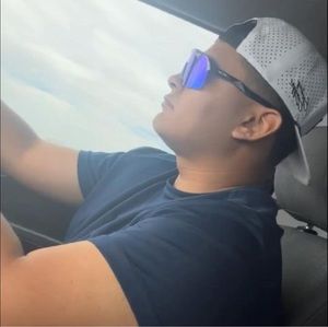 Meet your Posher, Luis